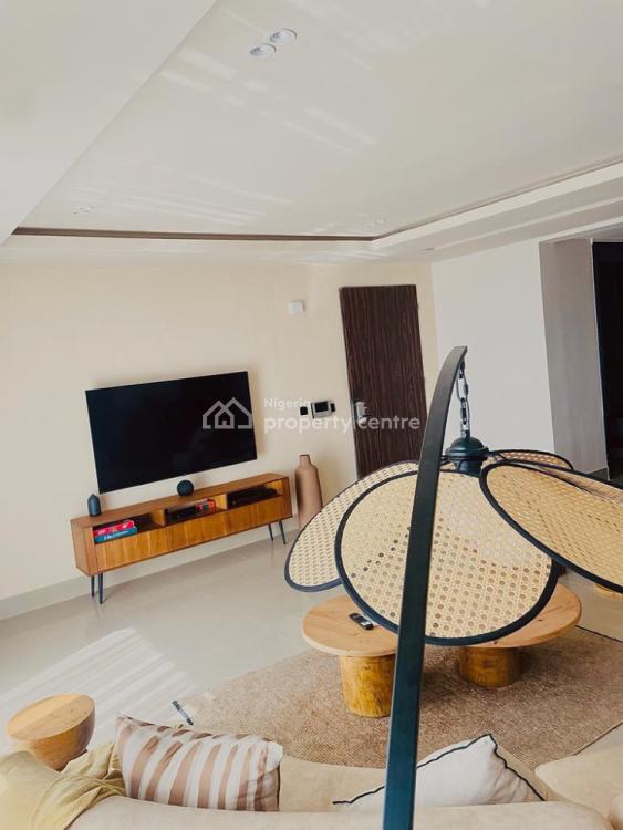 Aesthetically Pleasing 2 Bedroom Apartment with Pool, Gym & Boardgames, Lekki Phase 1, Lekki, Lagos, Flat / Apartment Short Let