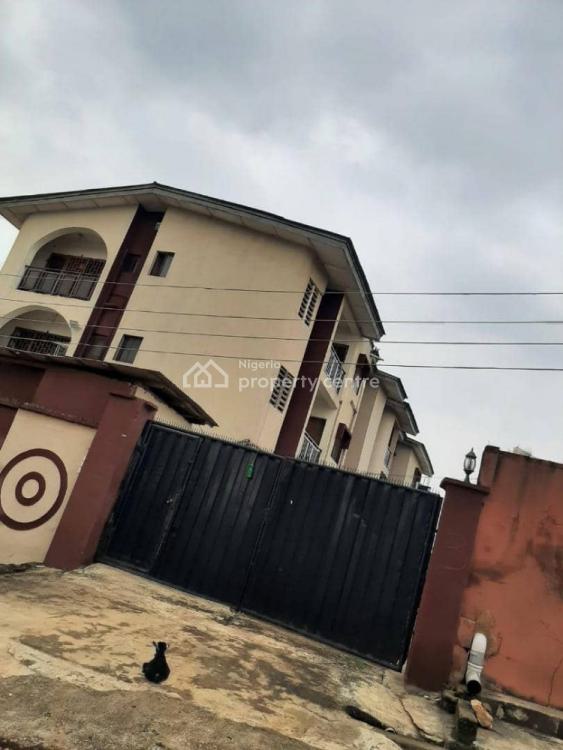 For Sale Solidly Built And Well Maintained 6 Block Of 3 Bedroom Flat, Ikorodu, Lagos 3 Beds