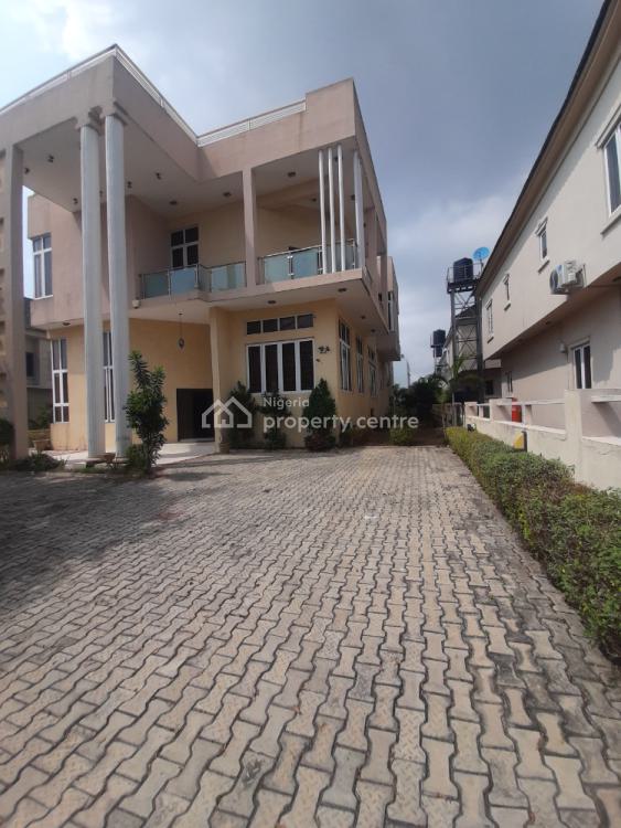 For Rent 7 Bedrooms Semifurnished Detached Duplex + Penthouse With
