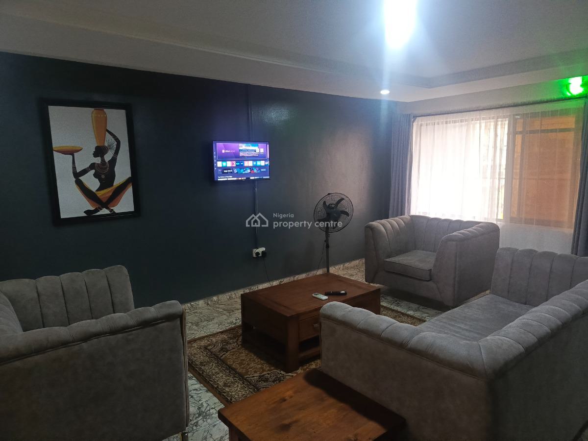 Budget Three Bedroom Apartment, Felele / Ring Road, Ibadan, Oyo, Flat / Apartment Short Let