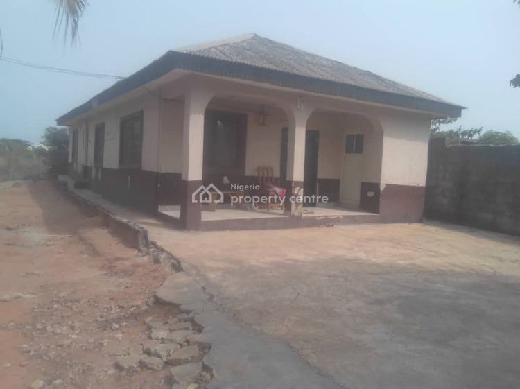 For Sale 3 Bedroom Bungalow, Off Bayeku Road, Igbogbo, Ikorodu, Lagos 3 Beds, 2 Baths (Ref