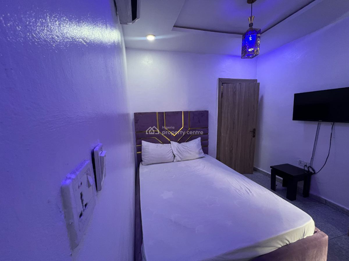 Dinero Crystal - Two Bedroom Apartment(all En-suite), 48 Olatilewa Street, Surulere, Lagos, Flat / Apartment Short Let