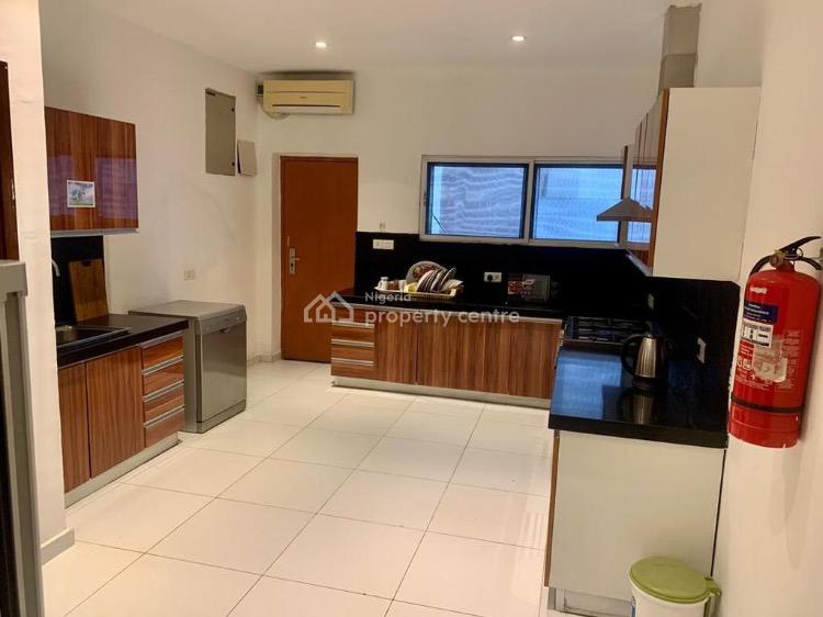 Luxury 3 Bedroom Apartment with Rooftop Pool and Gym, Victoria Island (vi), Lagos, Flat / Apartment Short Let