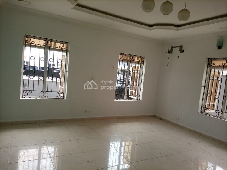 For Rent Massive Studio Apartment ( A Room Self Contain), Greenville