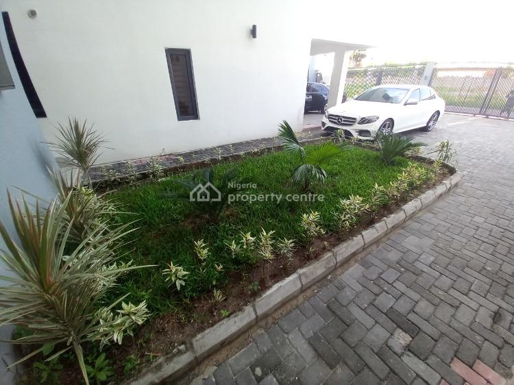 Luxury  3 Bedroom Flat 24hrs of Electricity with Pool, Pinnock Beach Estate Road, Osapa, Lekki, Lagos, Flat / Apartment for Rent