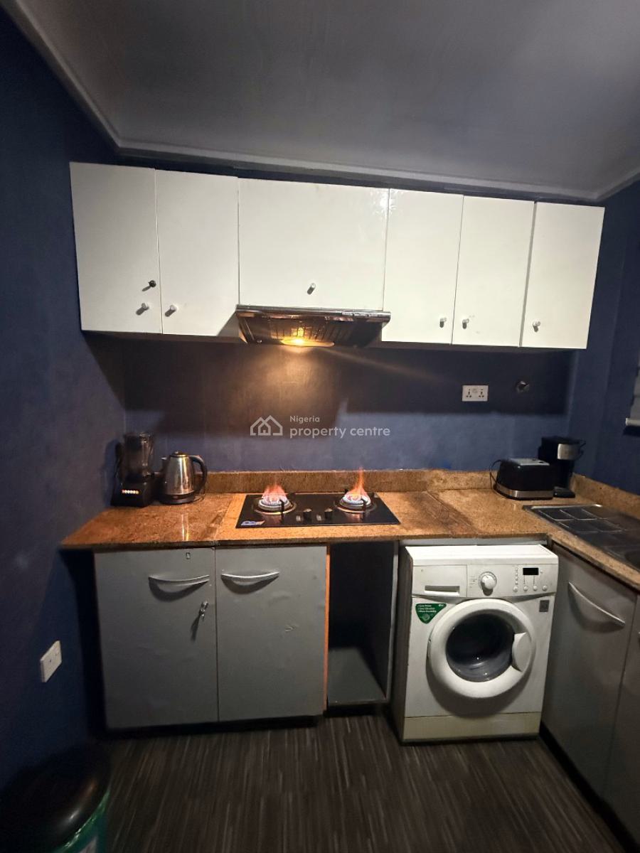 Big Modern Studio Apartment, Awkuzu Street, Lekki Phase 1, Lekki, Lagos, Self Contain (single Rooms) Short Let
