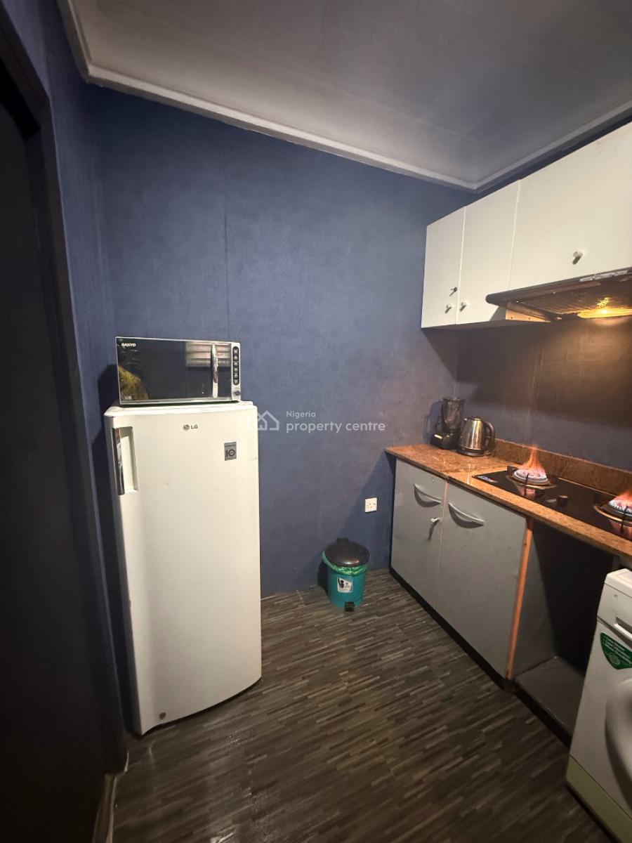 Big Modern Studio Apartment, Awkuzu Street, Lekki Phase 1, Lekki, Lagos, Self Contain (single Rooms) Short Let