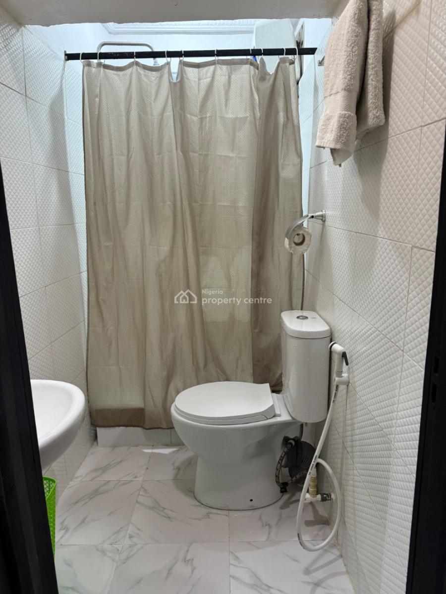 Big Modern Studio Apartment, Awkuzu Street, Lekki Phase 1, Lekki, Lagos, Self Contain (single Rooms) Short Let
