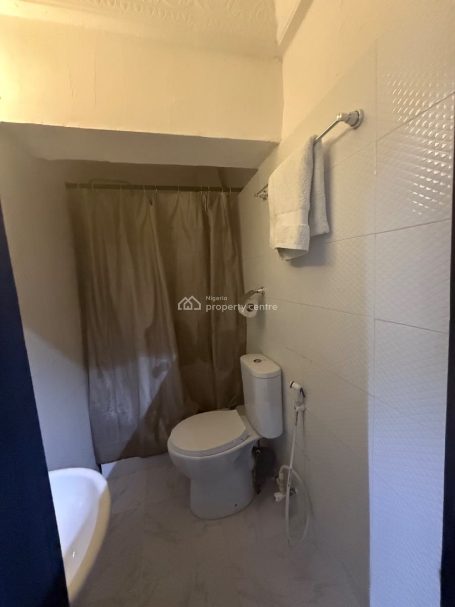Big Modern Studio Apartment, Awkuzu Street, Lekki Phase 1, Lekki, Lagos, Self Contain (single Rooms) Short Let