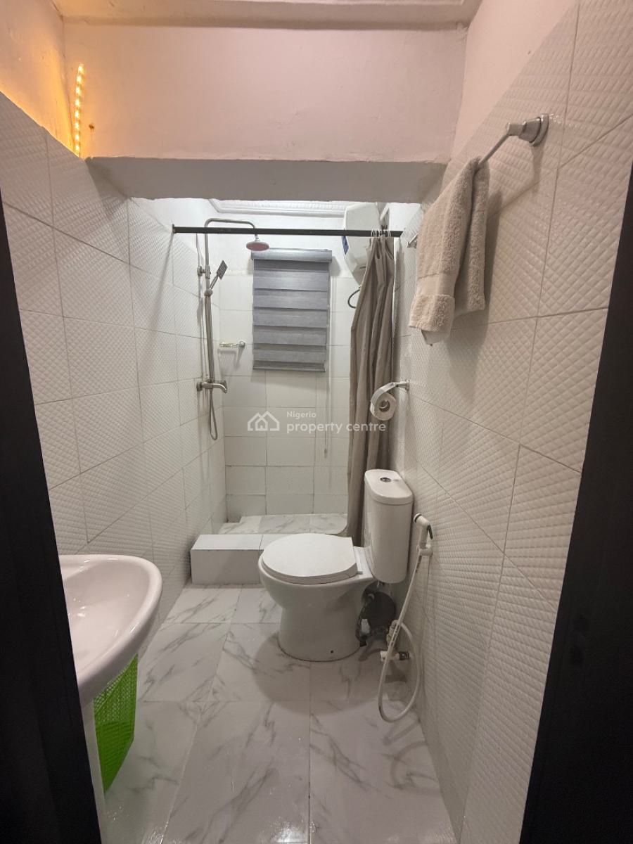 Big Modern Studio Apartment, Awkuzu Street, Lekki Phase 1, Lekki, Lagos, Self Contain (single Rooms) Short Let