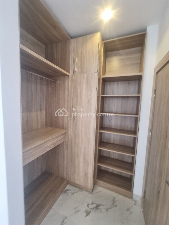 2 Bedroom Flat, Lekki Phase 1, Lekki, Lagos, Flat / Apartment for Rent
