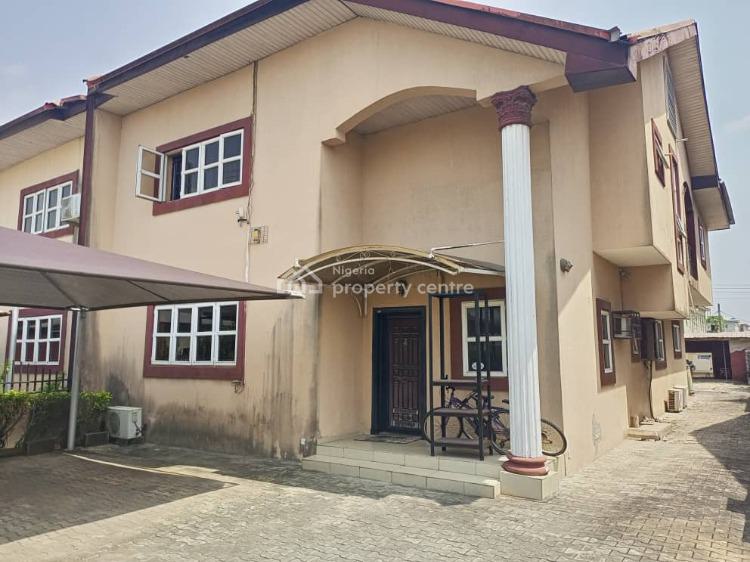For Sale 5 Bedroom Detached House In An Estate, Golden Park Estate