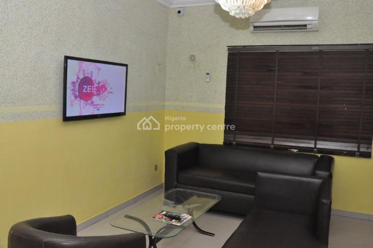 24hr Secured and Luxurious (shared) 5-bed Home in Residential Ikeja, 9 Alade Avenue, Off Obafemi Awolowo Way, Ikeja, Lagos, Allen, Ikeja, Lagos, Detached Duplex Short Let