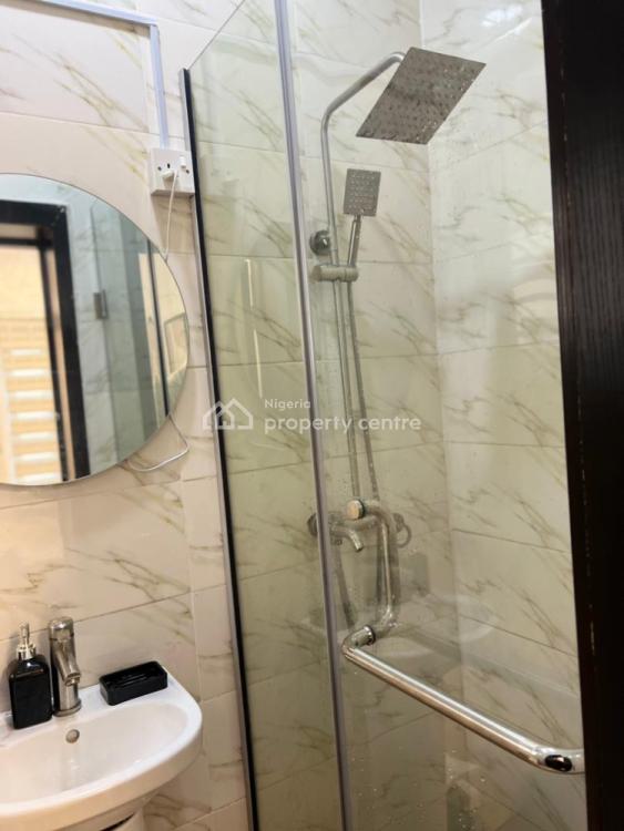 Luxury 1 Bedroom Apartment, Well Secured and Games Around, Lekki Conservation Center, Chevron, Lekki, Lagos, Mini Flat (room and Parlour) Short Let