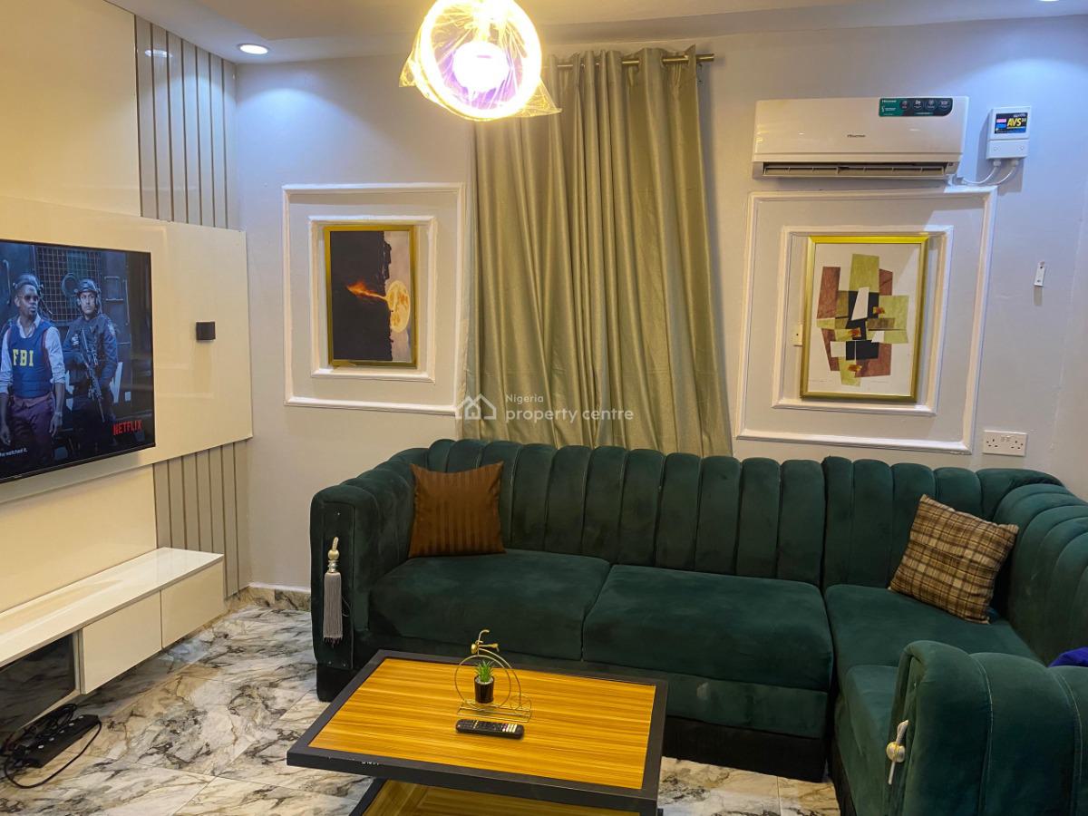 Live By The Water, 2 Bedrooms Apartment, 24 Hours Power + Fast Wi-fi, Lakeview Estate Phase 2, Amuwo Odofin, Lagos, Flat / Apartment Short Let