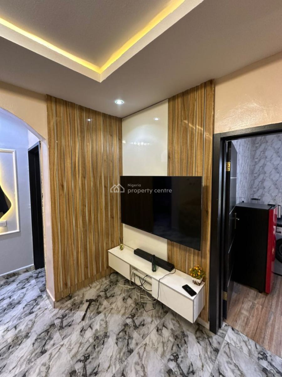 2 Bedrooms Apartment with Amazing Views in Every Direction, Lakeview Estate Phase 2, Amuwo Odofin, Lagos, Flat / Apartment Short Let