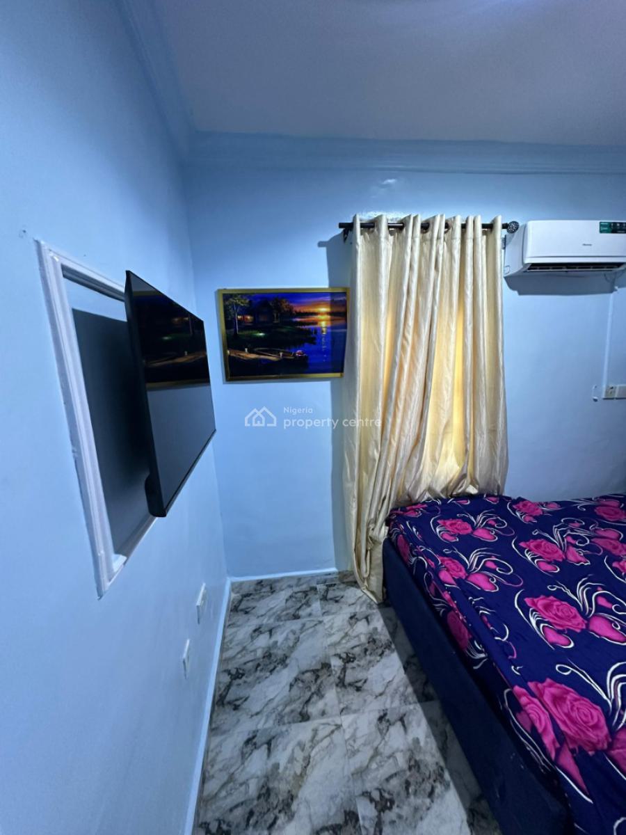 2 Bedrooms Apartment with Amazing Views in Every Direction, Lakeview Estate Phase 2, Amuwo Odofin, Lagos, Flat / Apartment Short Let