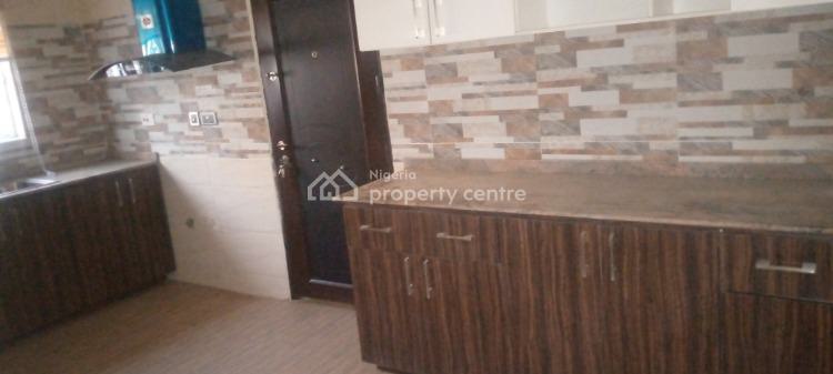 Fully Serviced, Spacious 2 Bedroom Flat with 3 Toilets, Jahi, Abuja, Flat / Apartment for Rent