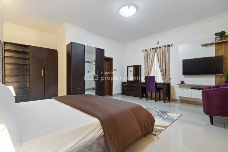 Luxury 3 Bedroom with Spacious Rooms, Admiralty, Lekki Phase 1, Lekki, Lagos, Flat / Apartment Short Let