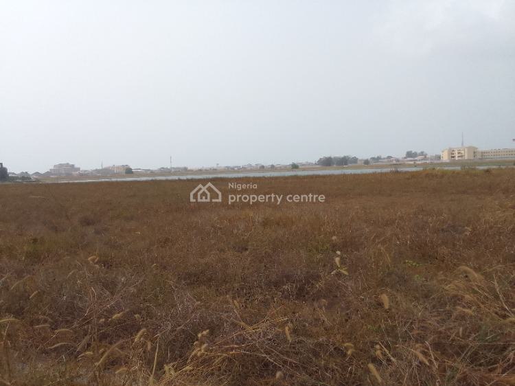 For Sale 900sqm Premium Land, Twin Lakes Estate, Chevron Junction
