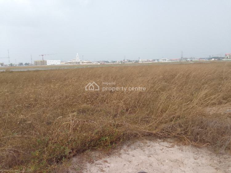 For Sale 900sqm Premium Land, Twin Lakes Estate, Chevron Junction