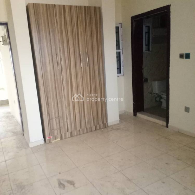 For Rent 2 Bedroom Flat, Estate Phase 1, Ojodu, Lagos 2 Beds
