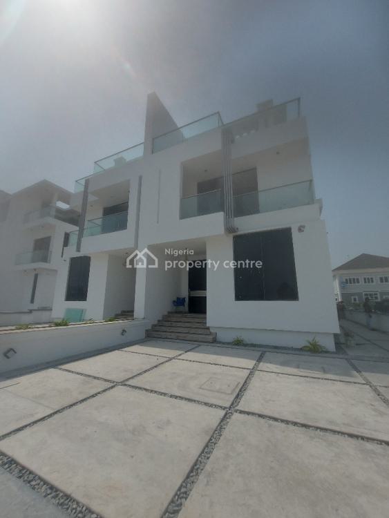 For Sale A 5 Bedroom Luxurious House, Cowrie Creek Estate, Ikate