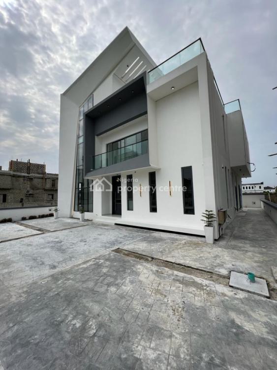 For Sale Fully Detached Luxurious Five Bedrooms House, Lake View Park