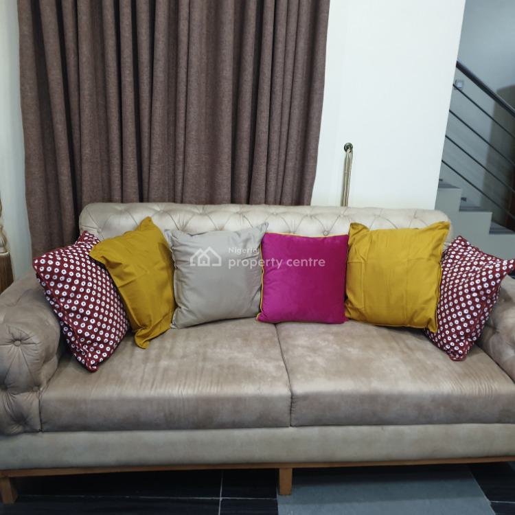 Orchid House Stylish 3 Bedroom Terrace Duplex . Ac .wifi, Van Daniels Street . Orchid Road, Lekki, Lagos, Terraced Duplex Short Let