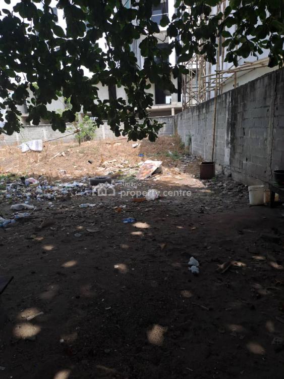 For Sale 747 Sqm Land With Approval For Three Floors, Off Alexander