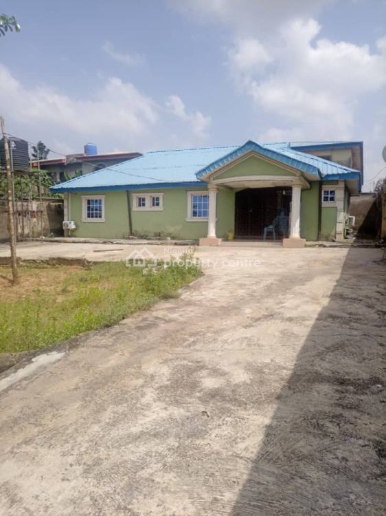 For Sale A Very Clean 3 Bedroom Detached Bungalow Within An Estate