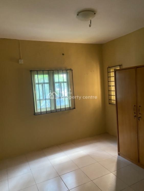 For Rent Neat And Clean 3 Bedroom Flats Dolphin Estate.lagos Island