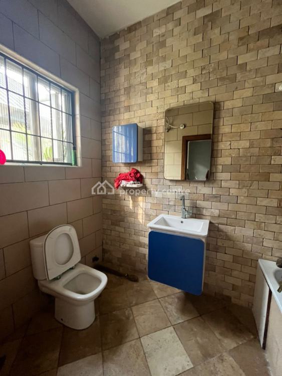 For Rent A Standard And A Massive Room In A Duplex Shared Kitchen Only