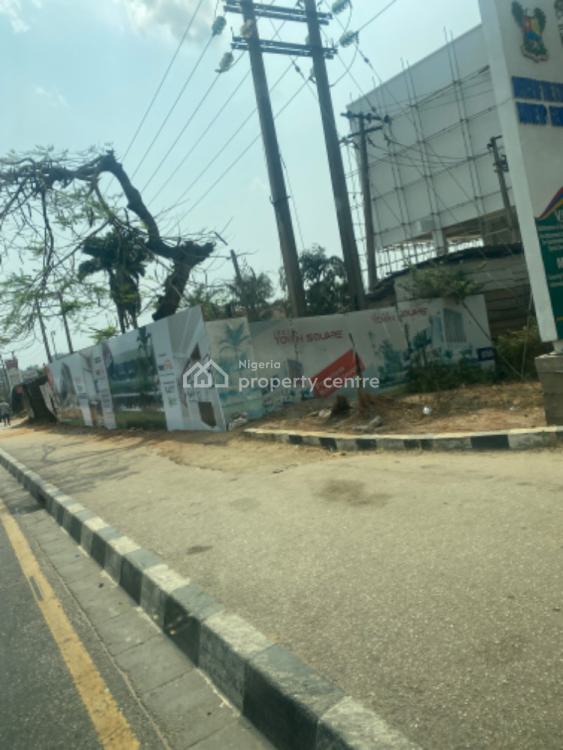 For Sale Strategically Located 1083sqm Land, Off Admiralty, Lekki