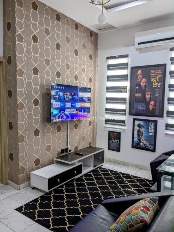 Luxury House Near Pinnock Beach Estate, Dr. Kennedy Okonkwo, Osapa, Lekki, Lagos, Semi-detached Duplex Short Let