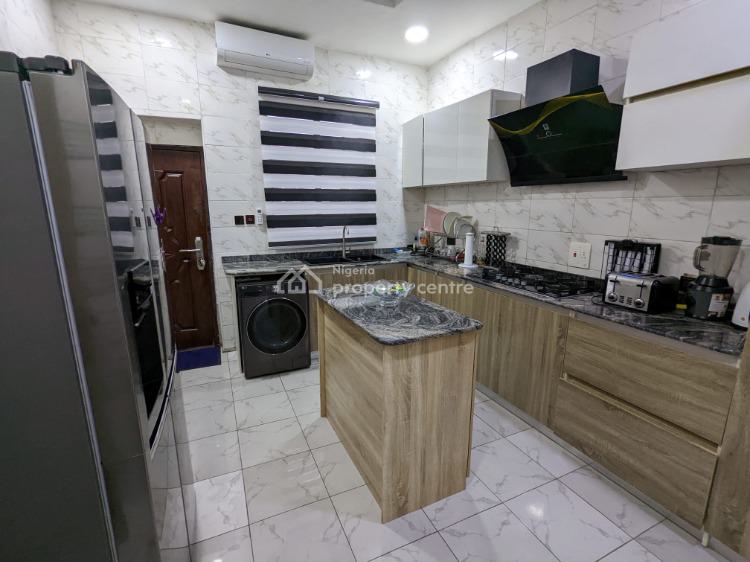 Luxury House Near Pinnock Beach Estate, Dr. Kennedy Okonkwo, Osapa, Lekki, Lagos, Semi-detached Duplex Short Let