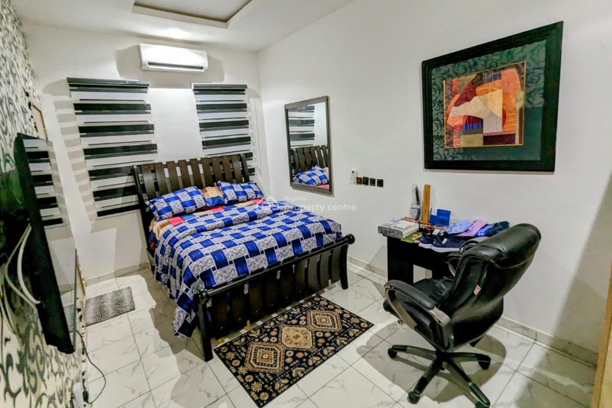 Luxury House Near Pinnock Beach Estate, Dr. Kennedy Okonkwo, Osapa, Lekki, Lagos, Semi-detached Duplex Short Let