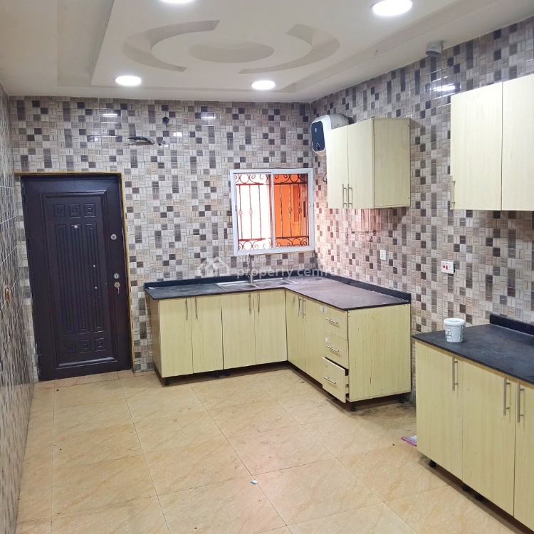 For Rent 4 Bedroom Terrace Duplex In A Secure Estate, Golf Estate