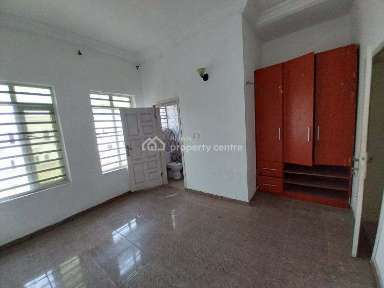 3 Bedroom Flat in a Securd Estate, Idado, Lekki, Lagos, Flat / Apartment for Rent