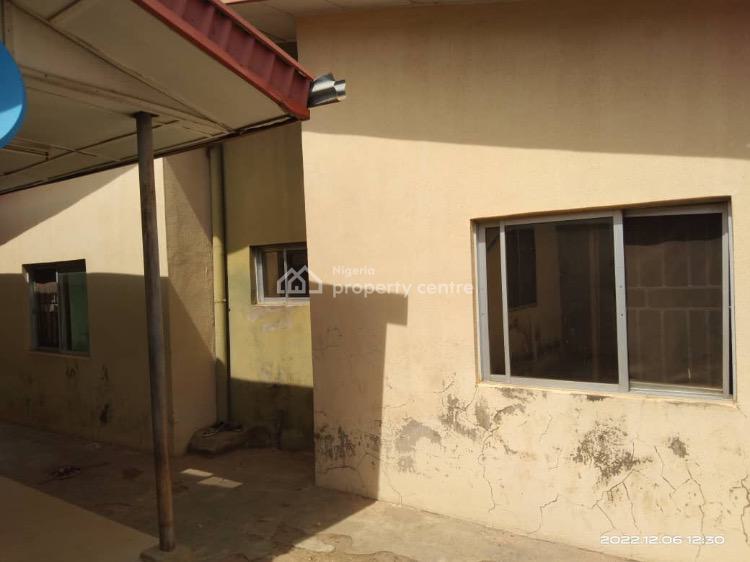 3 Bedroom Bungalow, 1, Abdukareem Street, Tanke Road, Ilorin South, Kwara, Detached Bungalow for Sale