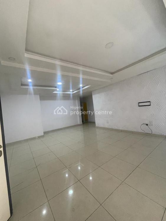 For Rent 3 Bedroom Flat + Bq, Oral Estate, Lekki, Lagos 3 Beds, 3