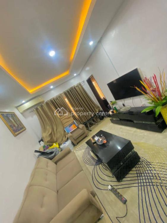 For Rent Sharp Mini Flat, Lekki Phase 1, Lekki, Lagos 1 Beds, 1