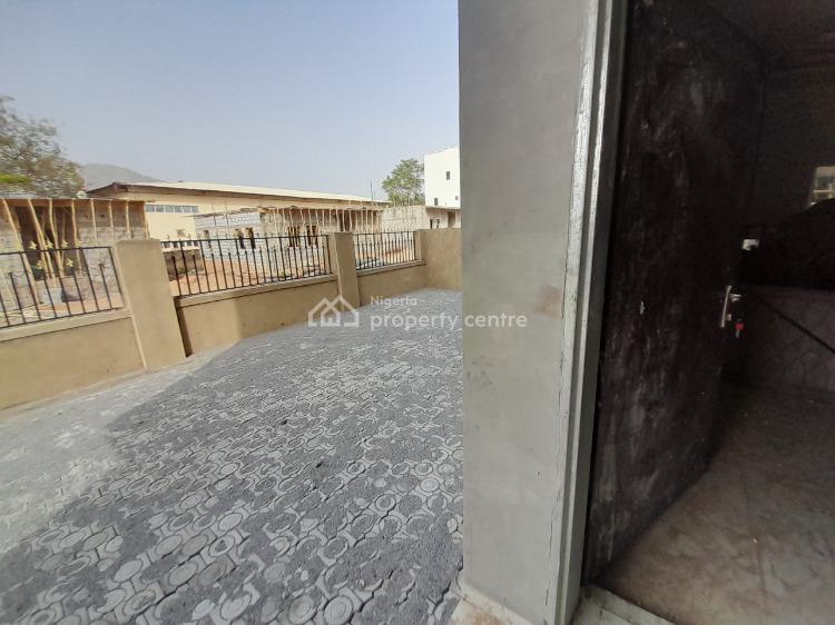 For Sale An Exclusive Mansion Of 7 Bedroom Detached House With Ample Space, Dawaki, Gwarinpa