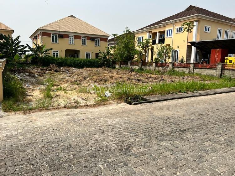 For Sale 600 Sqm Of Land, Northern Foreshore Estate Chevron, Lekki