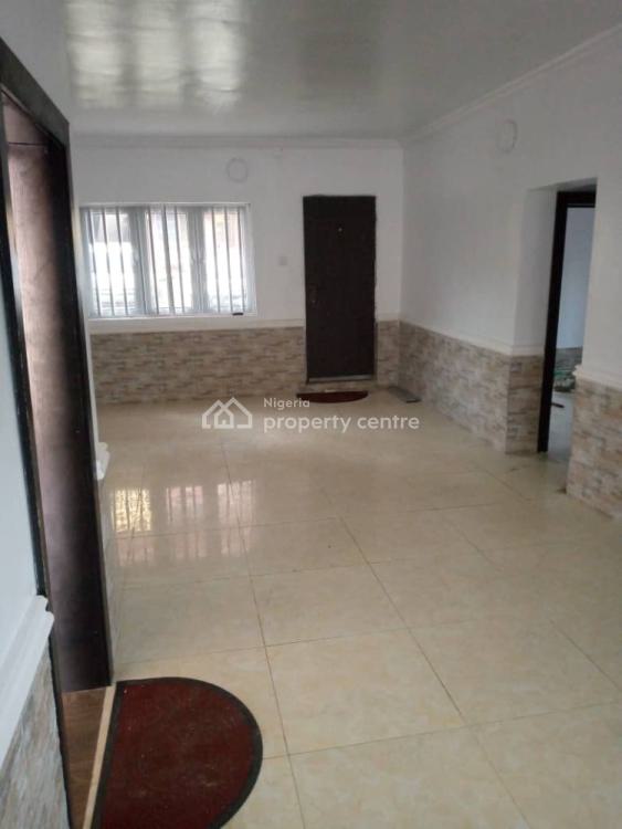 For Rent Lovely Newly Renovated 2 Bedroom Flat All Ensuite, Iponri