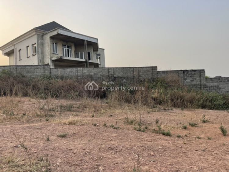 For Sale Well Located, Perfectly Nestled Large Residential Land Use