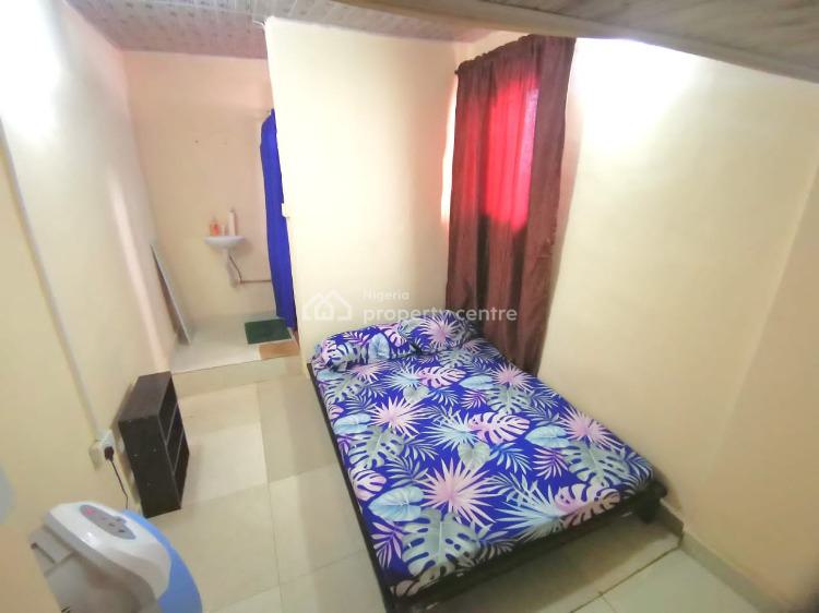 2 Bedrooms, Guzape District, Abuja, Flat / Apartment Short Let