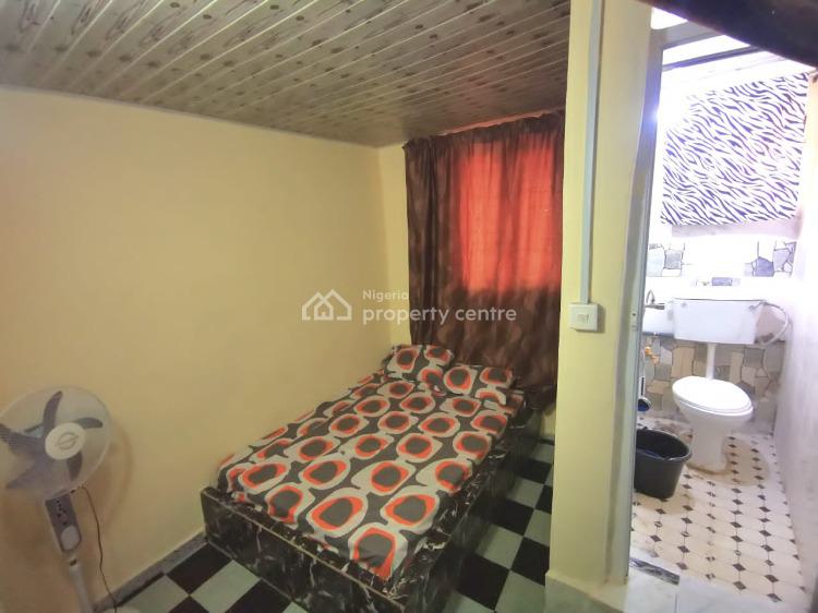 2 Bedrooms, Guzape District, Abuja, Flat / Apartment Short Let