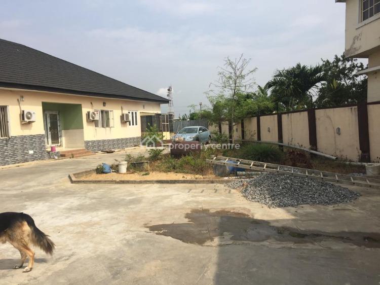 For Sale A Bungalow With Spacious Compound, Arowojobe Estate, Maryland