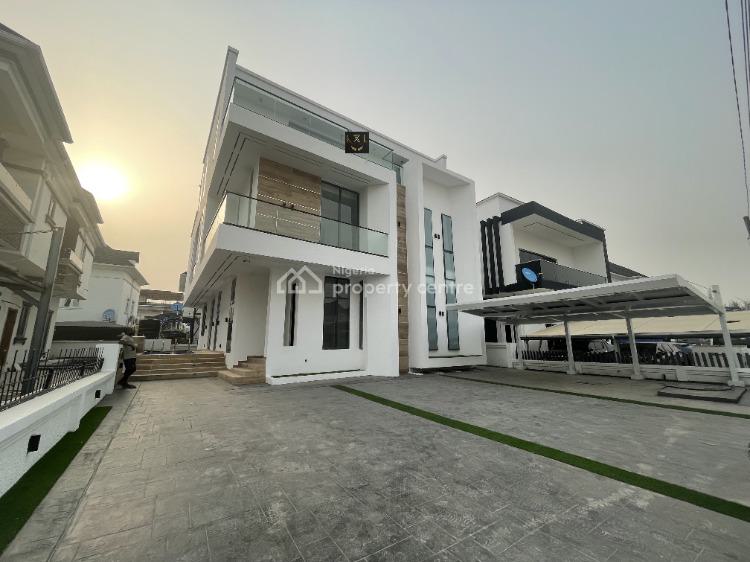 For Sale Luxury 6 Bedroom Mansion With Swimming Pool, Lekki County